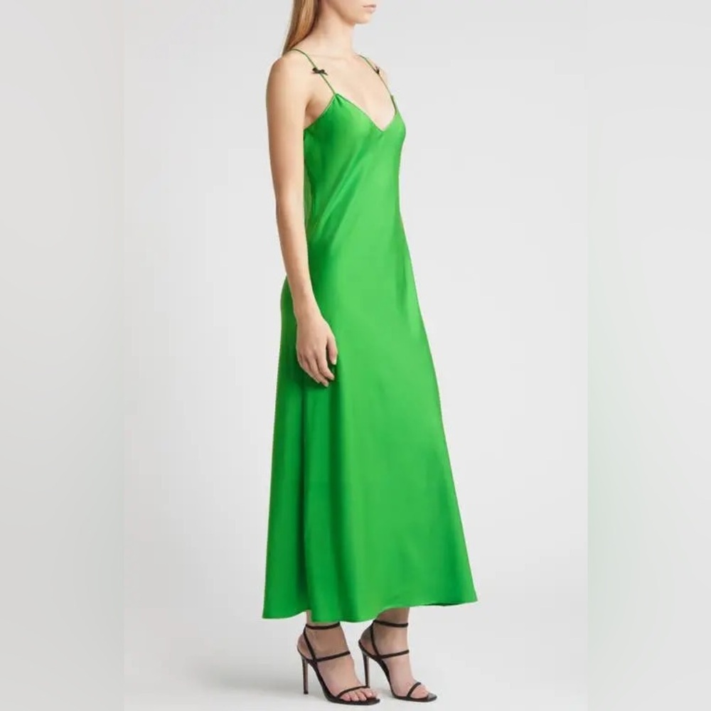 🏷️ NWT WAYF Kelly Satin Slip Dress in Green. Size XS - Picture 3 of 9